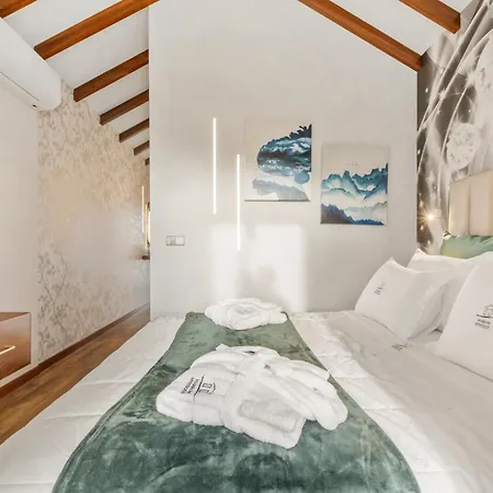 Ferienhaus Marrom Mystique Canhas